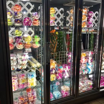 Lin's Lei Shop - So many choices! Good luck!!! - Florists Near Me - Honolulu, Hawaii