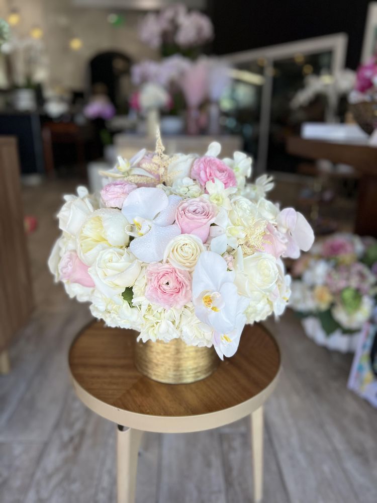 WESTLAKE FLORIST 186 Photos & 86 Reviews 2851 Agoura Rd, Westlake