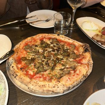 Wildcrust - Funghi pizza - Pizza Near Me - Los Angeles, California Wildcrust - Funghi pizza - Pizza Near Me - Los Angeles, California