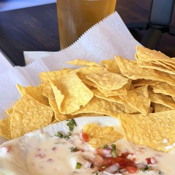 Embe Eatery and Lounge - Chips and Queso - Lounges Near Me - Galena, Illinois