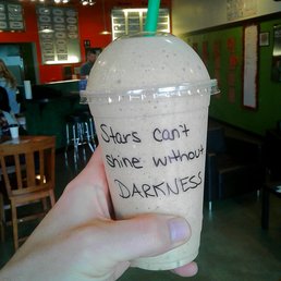 Not just stellar meal-replacement smoothies... inspiring quotes, jokes, and encouraging words on their cups, too!