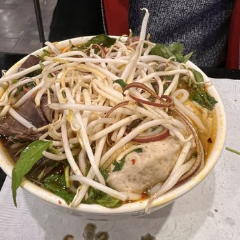 Ngự Bình Restaurant - Ex large bowl from the wife lol - Vietnamese Near Me - Westminster, California Ngự Bình Restaurant - Ex large bowl from the wife lol - Vietnamese Near Me - Westminster, California