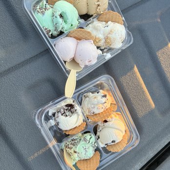 Moo Thru - Ice cream flight - Ice Cream & Frozen Yogurt Near Me - Fredericksburg, Virginia