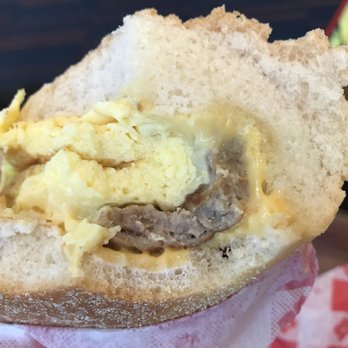 Cheeburger Cheeburger - Too heavy on the bread - Burgers Near Me - Jamaica, New York