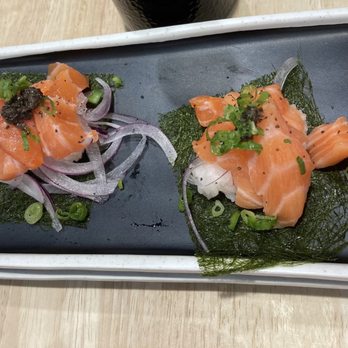 Sushi REV - Truffle salmon seaweed - Sushi Bars Near Me - Irvine, California Sushi REV - Truffle salmon seaweed - Sushi Bars Near Me - Irvine, California