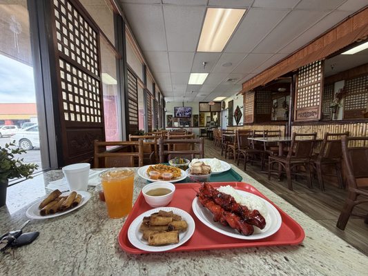 Fiesta Filipina Cuisine by null