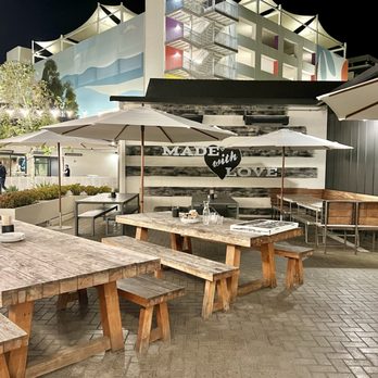 Urbn One Paseo - Outdoor patio space. - Pizza Near Me - San Diego, California