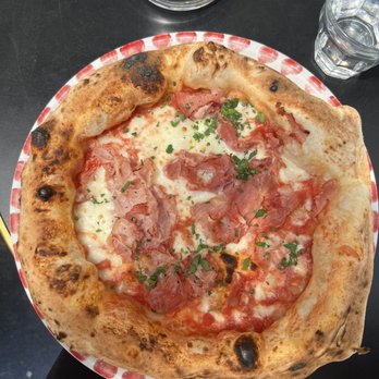 Casa Di Peppe - Pizza with ham and cheese - Pizza Near Me - Paris Casa Di Peppe - Pizza with ham and cheese - Pizza Near Me - Paris
