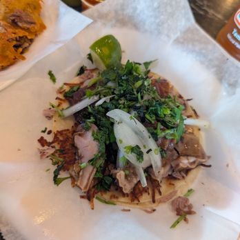 Carnitas El Momo - Buche (belly) taco - Tacos Near Me - Monterey Park, California Carnitas El Momo - Buche (belly) taco - Tacos Near Me - Monterey Park, California