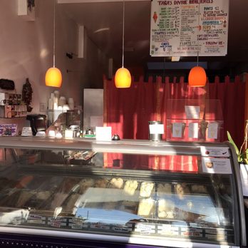 Tara's Organic Ice Cream - Ordering counter - Ice Cream & Frozen Yogurt Near Me - Berkeley, California Tara's Organic Ice Cream - Ordering counter - Ice Cream & Frozen Yogurt Near Me - Berkeley, California