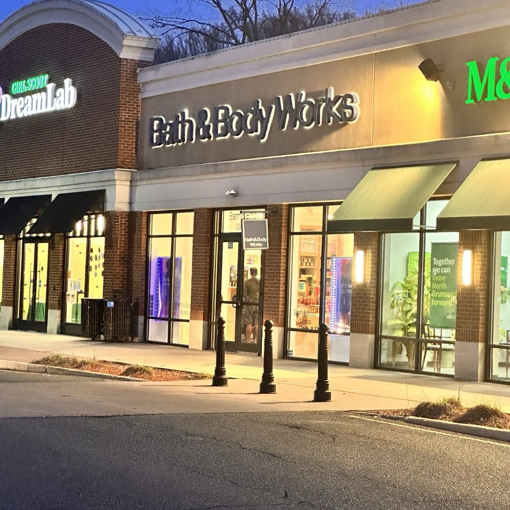 Bath & Body Works - Cosmetics & Beauty Supply Near Me - North Brunswick, New Jersey
