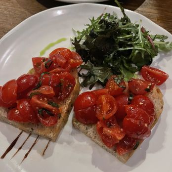 IL Vicoletto - Bruschetta - Italian Near Me - Temple Bar, D IL Vicoletto - Bruschetta - Italian Near Me - Temple Bar, D