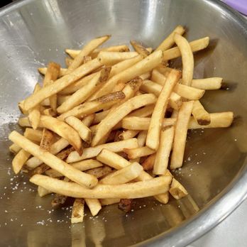 Dalias falafel - The hallmark of a great restaurant is a hot, crisp French fry. - Middle Eastern Near Me - Bethesda, Maryland Dalias falafel - The hallmark of a great restaurant is a hot, crisp French fry. - Middle Eastern Near Me - Bethesda, Maryland