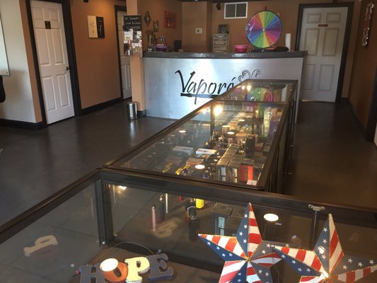 Vaporé E-Cigarettes & Liquids - CLOSED, 2307 Veterans Blvd, Metairie, LA  70002, US