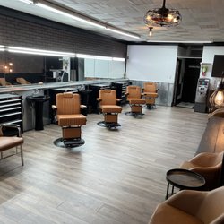 Expert Touch Men’s Salon