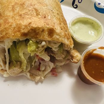El Sabor De La Esquina - Chicken Burrito with Special Sauces - Mexican Near Me - Miami, Florida El Sabor De La Esquina - Chicken Burrito with Special Sauces - Mexican Near Me - Miami, Florida