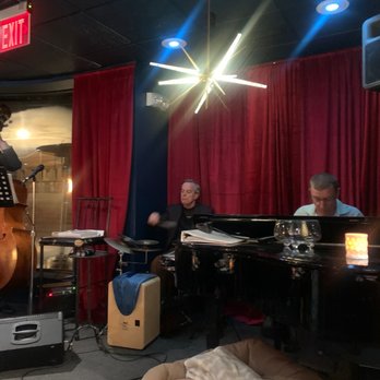 Laporta's Restaurant - Live band - Jazz - New American Near Me - Alexandria, Virginia Laporta's Restaurant - Live band - Jazz - New American Near Me - Alexandria, Virginia