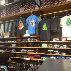 Zumiez