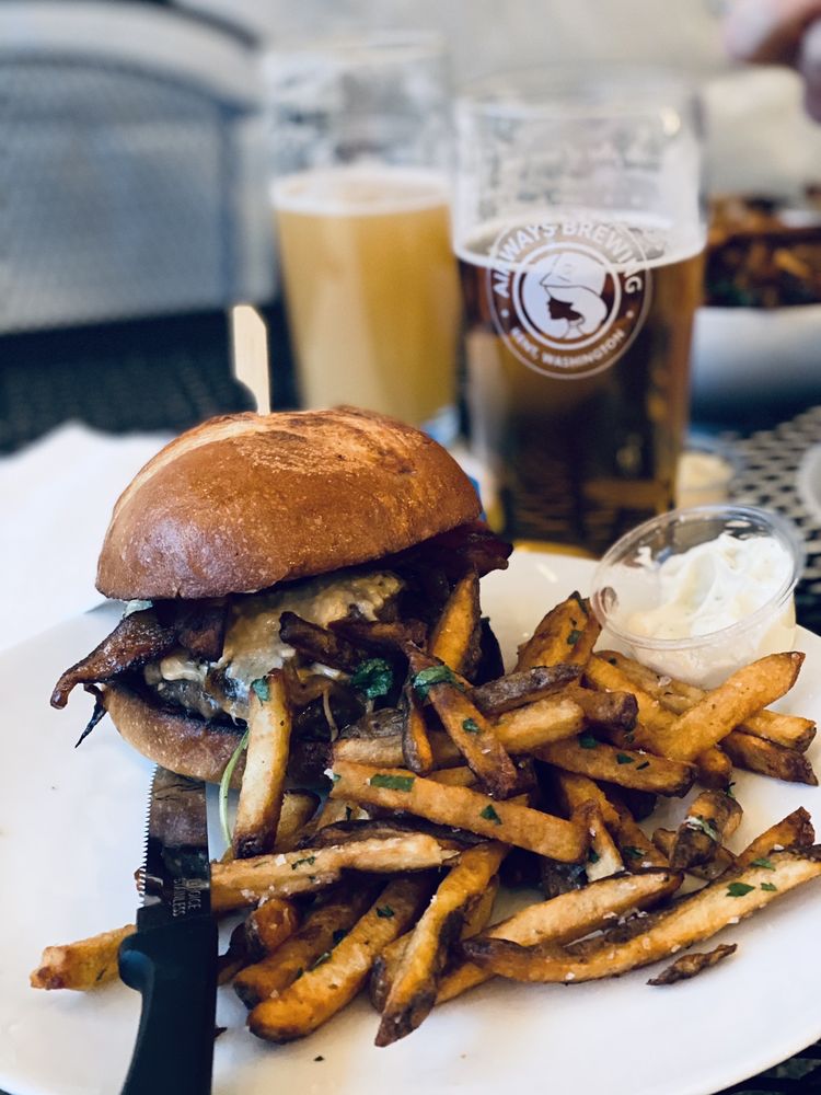 Airways Brewing - The Bistro & Beer Garden