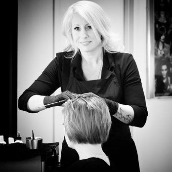 Rayko Coiffure - Karine Bussières
Artiste et coloriste certifiée Redken - Hair Salons Near Me - LaSalle, Quebec Rayko Coiffure - Karine Bussières
Artiste et coloriste certifiée Redken - Hair Salons Near Me - LaSalle, Quebec