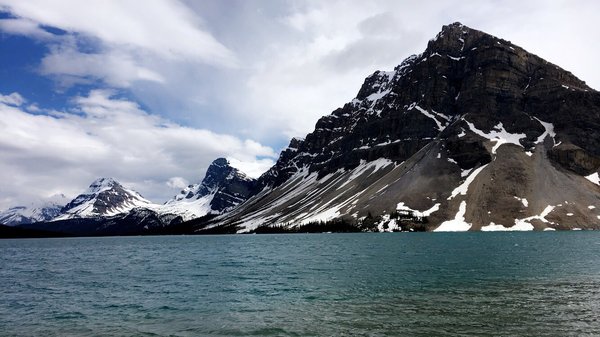 Bow Lake by null