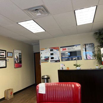 Precision Solar Tint - Front desk - Auto Glass Services Near Me - San Antonio, Texas