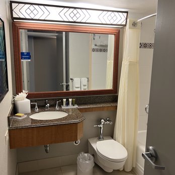 Hilton Anchorage - Hotels Near Me - Anchorage, Alaska Hilton Anchorage - Hotels Near Me - Anchorage, Alaska