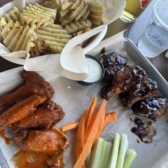 Tejas Brewery - Jumbo wings - Beer Bar Near Me - Houston, Texas Tejas Brewery - Jumbo wings - Beer Bar Near Me - Houston, Texas