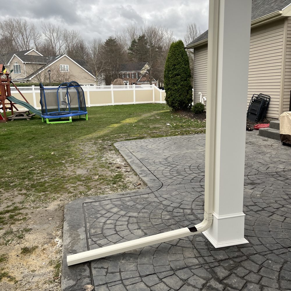 Ivy Lea Construction - gutter hazard - General Contractors Near Me - North Tonawanda, New York Ivy Lea Construction - gutter hazard - General Contractors Near Me - North Tonawanda, New York