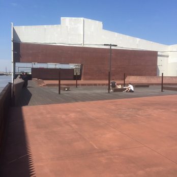 Crescent Park - Dog Parks Near Me - New Orleans, Louisiana