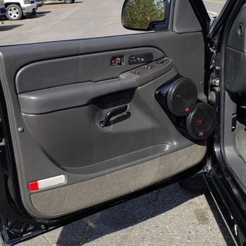 Cal Custom Audio & Window Tint - Car Stereo Installation Near Me - Tracy, California