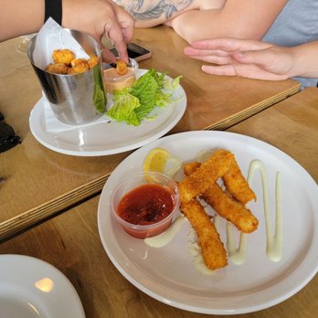 Red White & Brew - Cheese and Calamari - New American Near Me - Prescott, Arizona