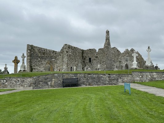Clonmacnoise Monastic Site by null