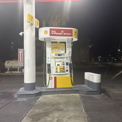 Shell - Windmill Station - Gas stand