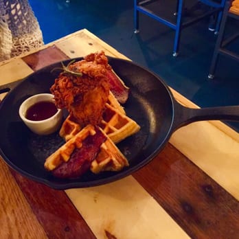 Marinade On Main - Chicken & Waffles Crispy and Juicy - American Near Me - Ramona, California