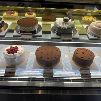 Tokyo Cheesecake Cafe - Cake display in store - Desserts Near Me - Vaughan, Ontario Tokyo Cheesecake Cafe - Cake display in store - Desserts Near Me - Vaughan, Ontario