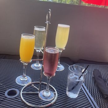 Hudson’s At Main Street - Mimosa Flight - American Near Me - Columbus, Georgia