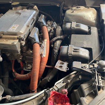 Bill's Auto Repair - Dirty engine - Auto Repair Near Me - Rancho Cucamonga, California Bill's Auto Repair - Dirty engine - Auto Repair Near Me - Rancho Cucamonga, California