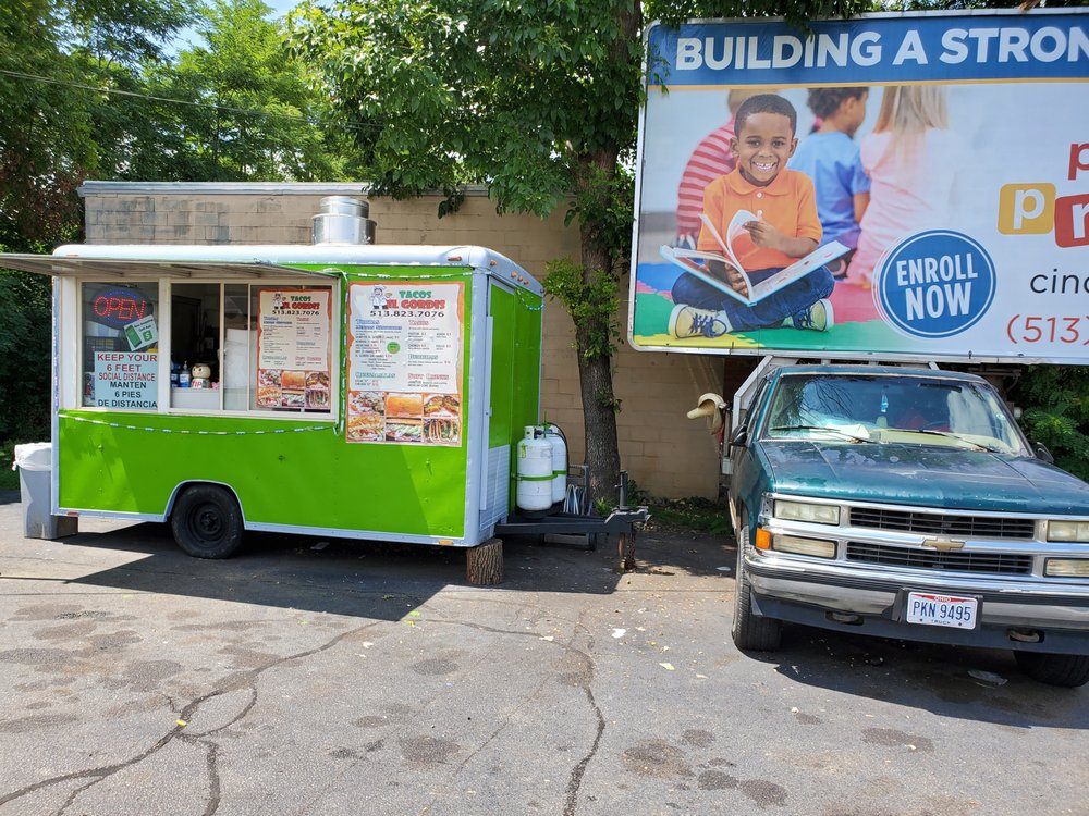 Food from Tacos El Gordis