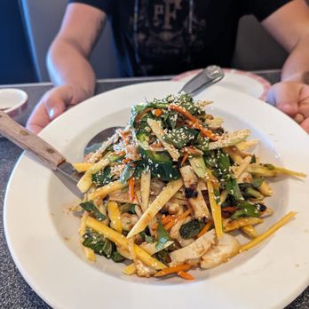 Tu’s Kitchen - Mango salad with tofu. Phenomenal! Even meat eaters will love this. - Vietnamese Near Me - Broomfield, Colorado Tu’s Kitchen - Mango salad with tofu. Phenomenal! Even meat eaters will love this. - Vietnamese Near Me - Broomfield, Colorado