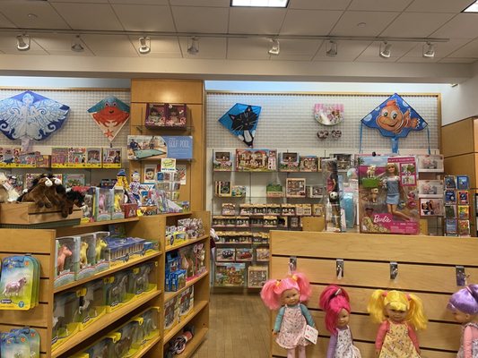 Totally Thomas Toy Depot 17 Photos 24 Reviews Art Supplies 200 E Via Rancho Pkwy Escondido Ca United States Phone Number Yelp