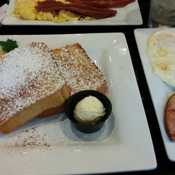 Keke's Breakfast Cafe - French toast - Breakfast & Brunch Near Me - Winter Springs, Florida Keke's Breakfast Cafe - French toast - Breakfast & Brunch Near Me - Winter Springs, Florida