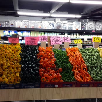Harvest Field Market - peppers anyone - Grocery Near Me - Tarrytown, New York Harvest Field Market - peppers anyone - Grocery Near Me - Tarrytown, New York
