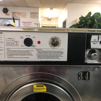 A & L Laundromat - Look at the trim. Can hardly read the settings on dial. - Laundromat Near Me - Chicago, Illinois