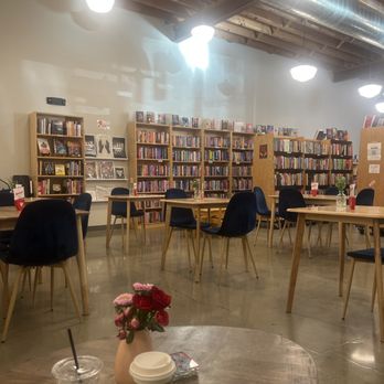 Indigo Bridge - Seating area - Bookstores Near Me - Lincoln, Nebraska Indigo Bridge - Seating area - Bookstores Near Me - Lincoln, Nebraska