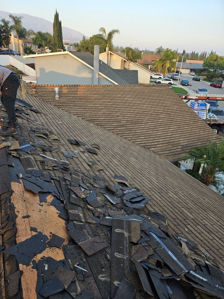 Slide of Citizen Premier Roofing