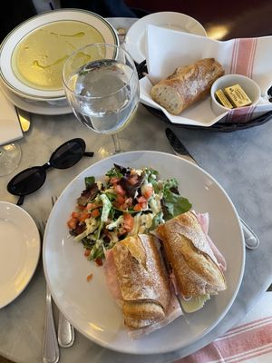 Demarchelier Bistro by null