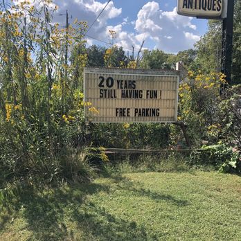 Colonial Antiques - 20 years! - Antiques Near Me - Farmersburg, Indiana Colonial Antiques - 20 years! - Antiques Near Me - Farmersburg, Indiana