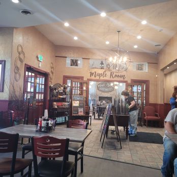Maple + Bacon - Breakfast & Brunch Near Me - Valparaiso, Indiana