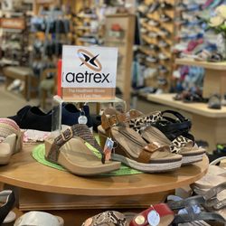 Danform Shoes - Foot healthy fashion is our signature.